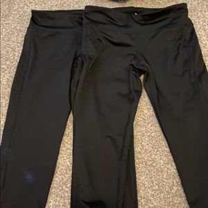 Two girls Capri athletic leggings